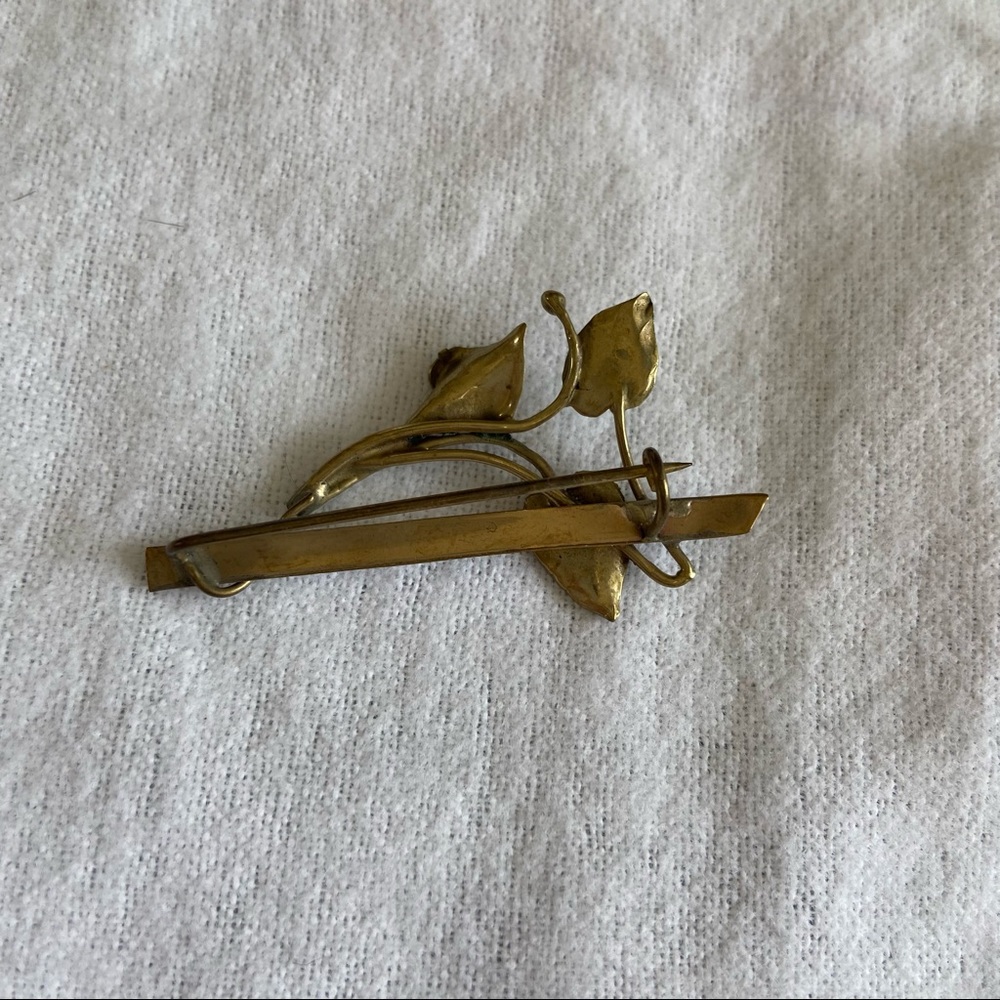 Vintage Brass Calla Lily Pin - Picture 3 of 3